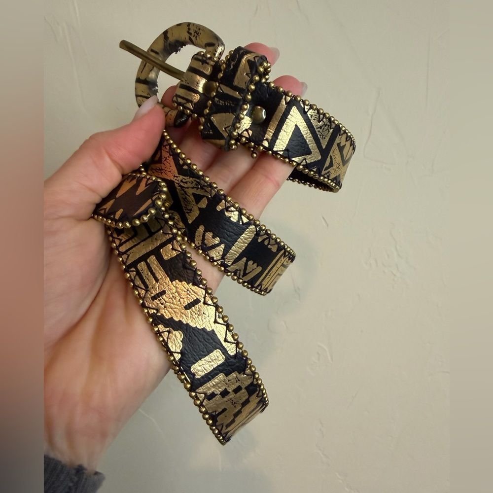 Source Unknown Gold and Black Geometric Belt